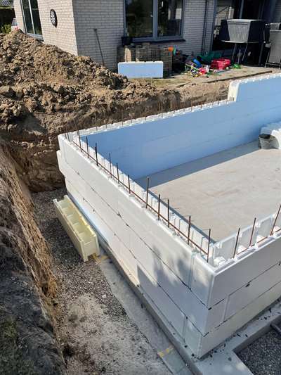 Støbning af betonfundament til pool samt støbning af vægge  ​

Lokation: Knøsen - Grave
Entreprise: Betonarbejde
Projektperiode: Aug 2022​